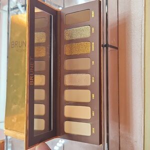 Melt cosmetics brunet pallette
